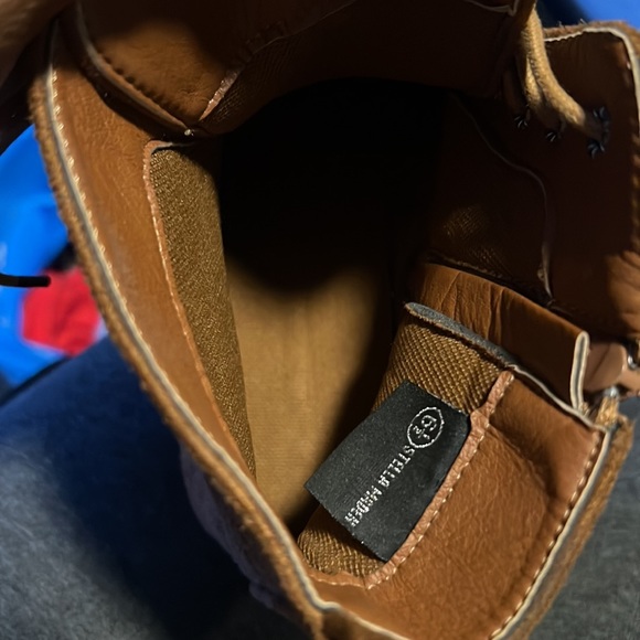 Shoe brown and it’s new - Picture 3 of 4